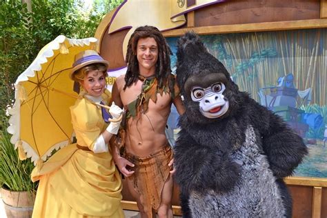 Cast Of Tarzan Is Currently At Disneyland For Limited Time Magic
