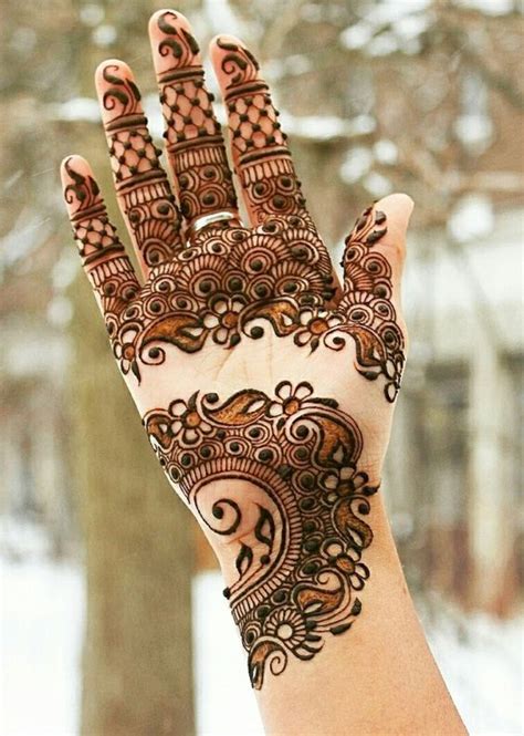 Pictures Collection Glitter And Stone Fancy Mehndi Design