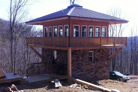 10 Beautiful Off The Grid Homes Off Grid House Cabin Design Tower