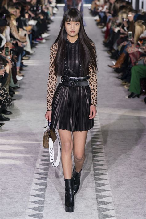 Longchamp Fall 2019 Ready To Wear Collection Vogue Couture Fashion