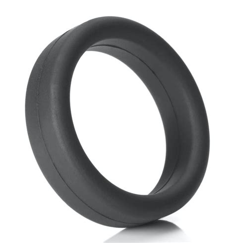 The 5 Best Cock Rings For Every Penis Size