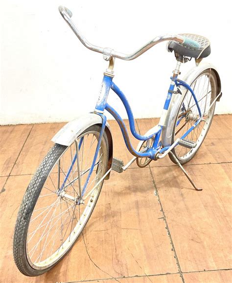 Lot Vintage Schwinn Hollywood Deluxe Beach Cruiser Bike
