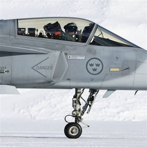 Winter Ops A Swedish Air Force Jas 39 Gripen Return From Another