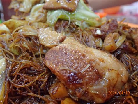 The ulu yam braised vinegar loh mee noodles. haPpY HaPpY: Restoran Tua Huat Ulu Yam Loh Mee Petaling ...