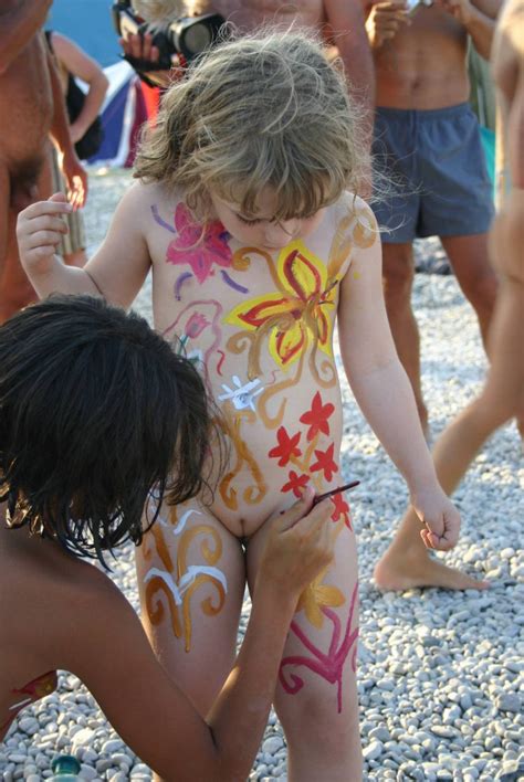 Nude Body Painting Prep From Pure Nudism The Naturism Xyz
