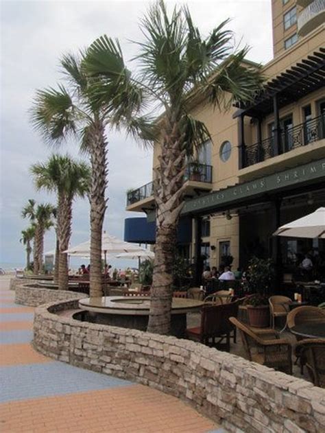 9 Of The Best Beachfront Restaurants In Virginia