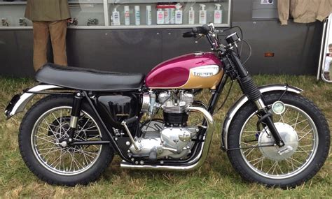 Different Classic Motorcycles Triumph Motorbikes Triumph