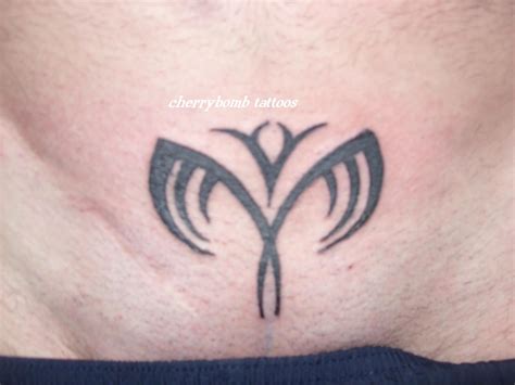 Groin Tattoos Women Groin Tattoos Remove This Tatouage Tatouages Sympa