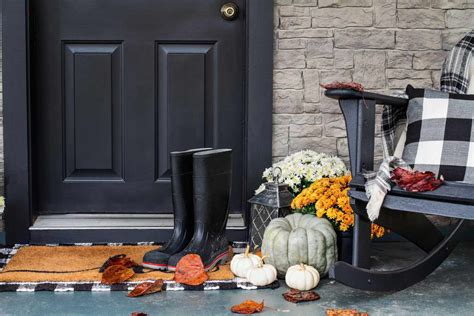 13 Colorful Fall Decorating Ideas For Porches Patios And Yards