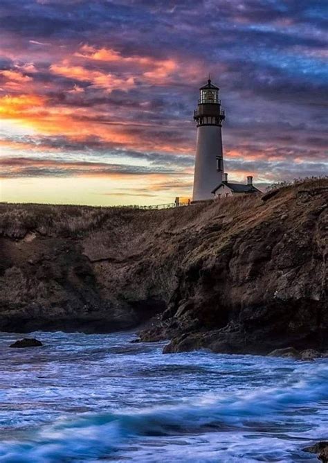 Pin By Kris Merrill On Seascapes And Lighthouses Lighthouses