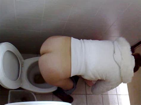 Voyeur Pissing In Different Places Hidden Camera Peeing Page