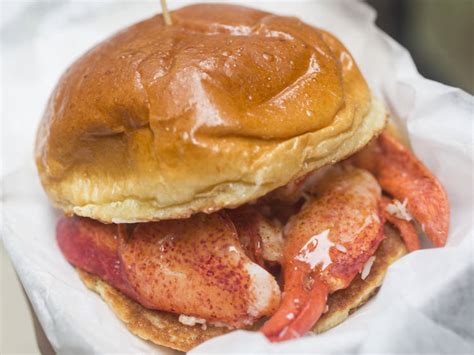 The Best Lobster Rolls In Chicago