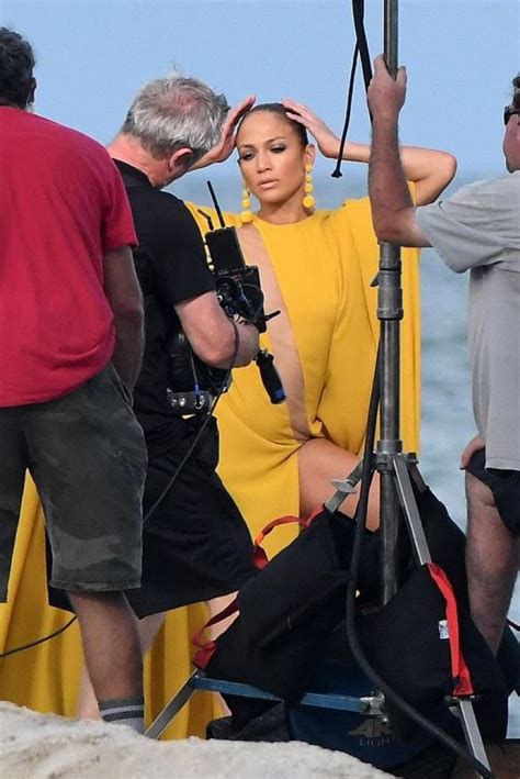 Jennifer Lopez Shooting Video For Her Song Ni Tu Ni Yo In Florida