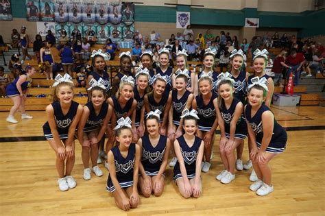 Athletics Middle School Cheerleading Showcase