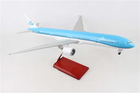 Buy Daron Skymarks Klm 777 300 1100 With Wood Stand And Gear Online At