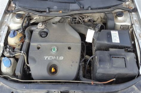 Škoda Octavia 19 Tdi 66kw Reg 1 God 2002godina Dostava Otplata Zam