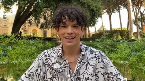 X factor, basato sul format the x factor realizzato per sky da fremantlemedia italia spa. X Factor 2020: Le Under Donne scelte da Hell Raton per X ...