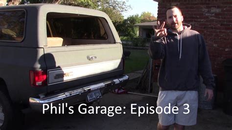 How To Remove The Tailgate From A Gmc Jimmy Or K5 Blazer Youtube