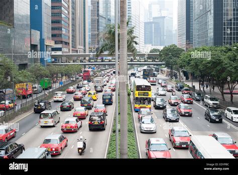 Hong Kong road traffic jam. credit: LEE RAMSDEN / ALAMY Stock Photo - Alamy