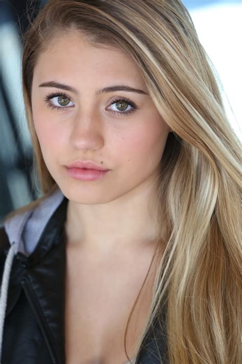 American Actress Singer Lia Marie Johnson Nude Photos Leaked