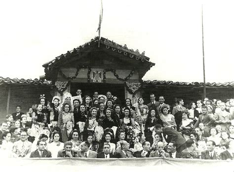 Ávila. Presidentas de una novillada mixta. 1939. | Foto Mayo… | Flickr