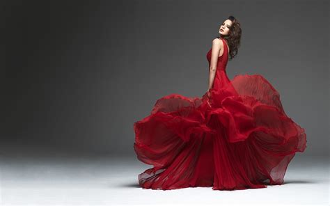Beautiful Red Dress Wallpaper 6776276