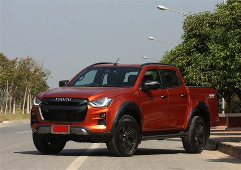 Best Pickup Trucks In India 2021 Price Mileage Specifications