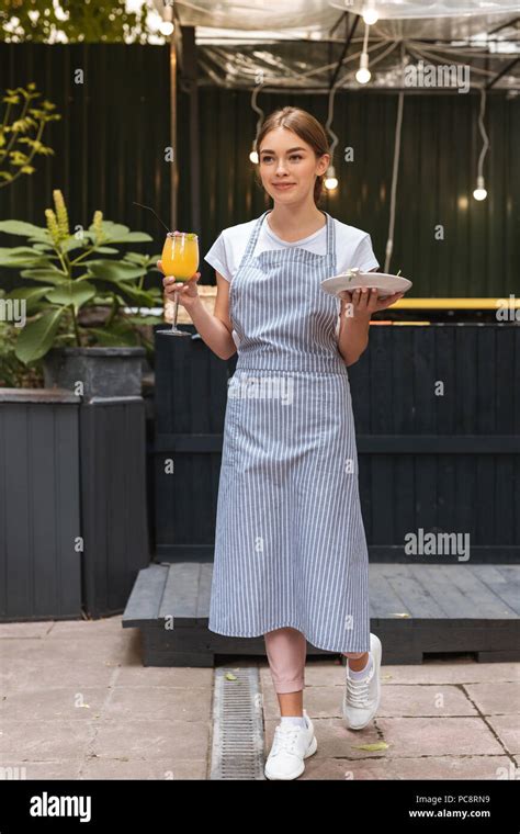 Young Waitress Hi Res Stock Photography And Images Alamy