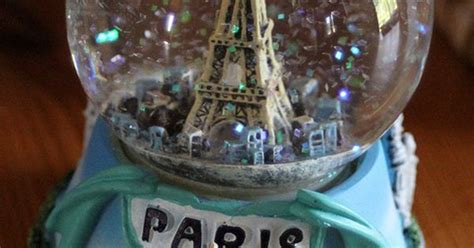 Paris Snowglobe Globe Snow And Water Globes