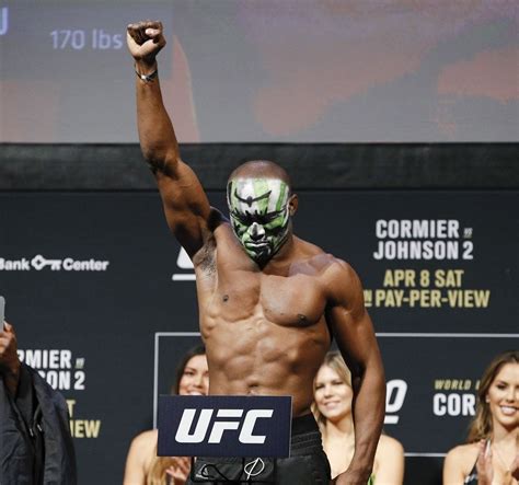 Mma fighter kamaru usman represents the country: Kamaru Usman Plans On Putting 'Immigrant' Style Beatdown On 'Entitled' Colby Covington