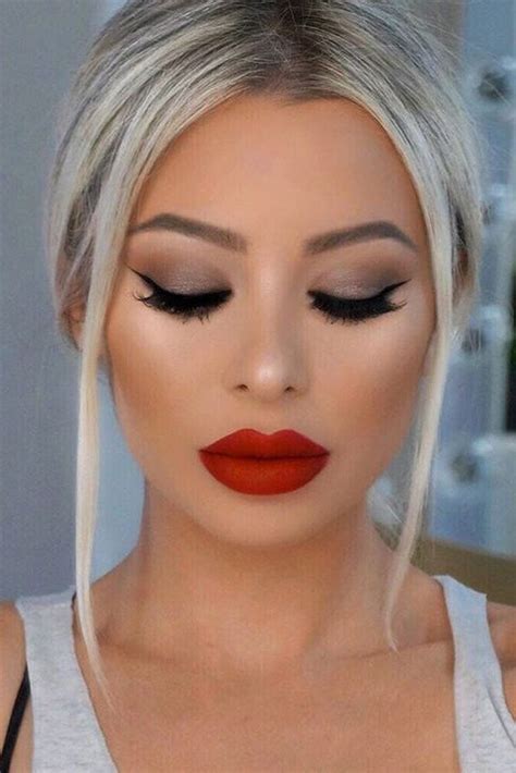 Pin By Ice Queen On Rd H T Red Lip Makeup Red Lipstick Makeup