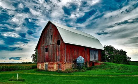13 Best Barn Wedding Venues in MN | Event Supply Shop