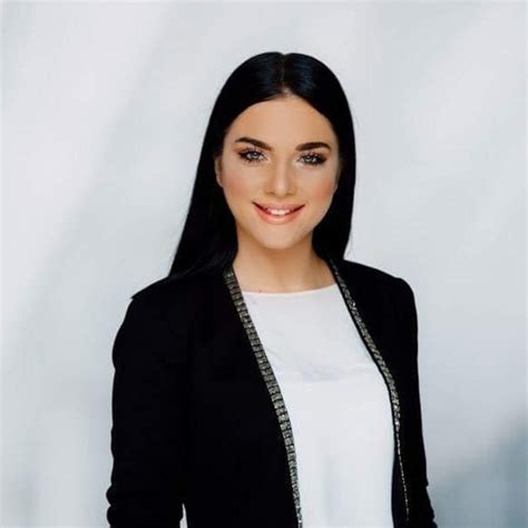 Dragićević grew up with the kk crvena zvezda youth teams. Vanessa Dragicevic - Vertrieb Standbaulogistik Europa ...