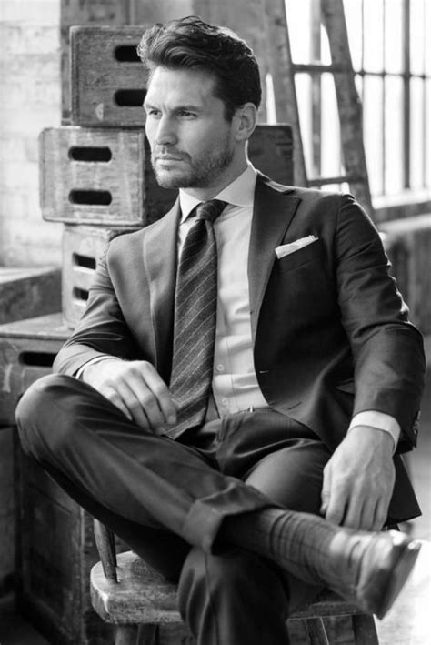 Pin By Lola H On He Wears It Well Well Dressed Men Well Dressed
