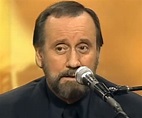 Ray Stevens Biography - Facts, Childhood, Family Life, Achievements