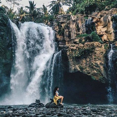 Znalezione Obrazy Dla Zapytania Tegenungan Waterfall Bali Travel