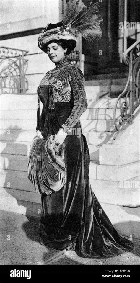 Execution Mata Hari Fotos Und Bildmaterial In Hoher Auflösung Alamy