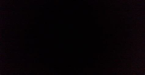 Pantalla en negro tras instalar una nueva gráfica: causas y soluciones