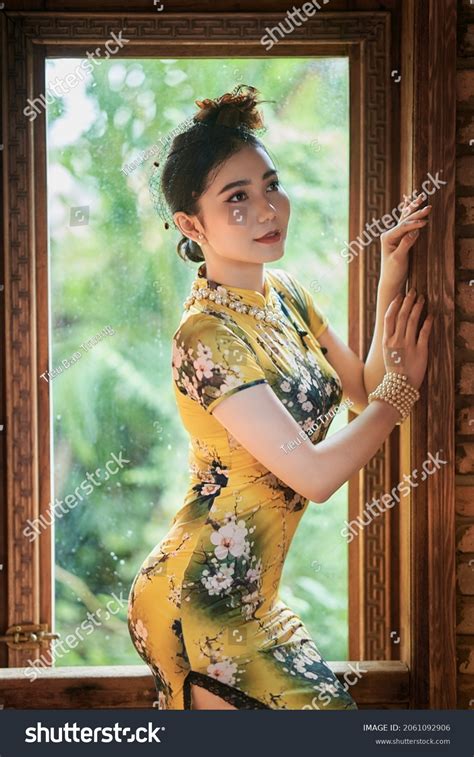 Vietnamese Nude Afbeeldingen Stockfotos En Vectoren Shutterstock