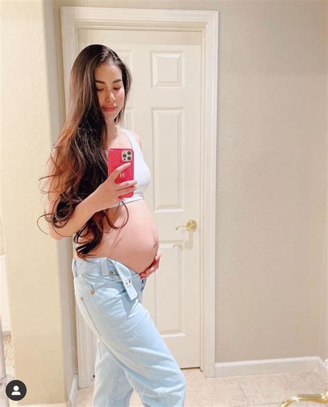 khám phá hình ảnh bụng bầu 8 tháng và những thay đổi trong thai kỳ