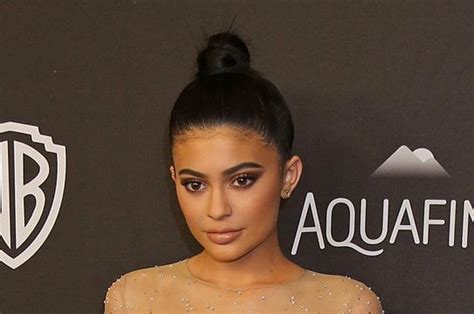 Kylie Jenner Denies Plastic Surgery Pregnancy Rumors