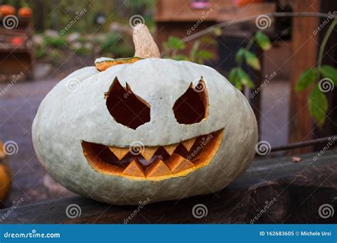 Spooky Halloween Pumpa Jack O Lantern Fotografering För Bildbyråer