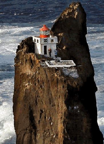 Þrídrangaviti: a lighthouse in Iceland - Cave News