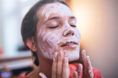 The Best Face Masks To Combat Acne Skin Redness Clogged Pores And