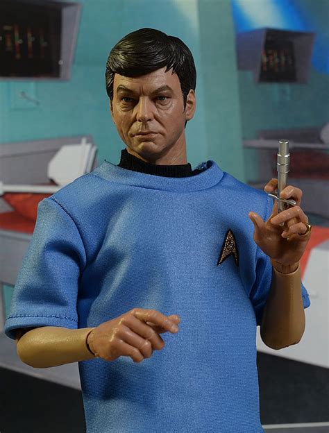 Star Trek Dr Mccoy Exclusive 16 Scale Action Figure Star Trek
