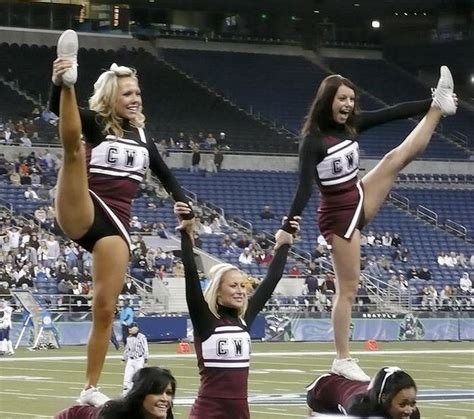 Sexy Cheerleaders High Kicking 51 Pics 4408 Hot Sex Picture