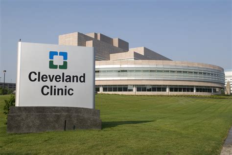 Cleveland Clinic Cole Eye Institute 2022 E 105th St Cleveland Oh