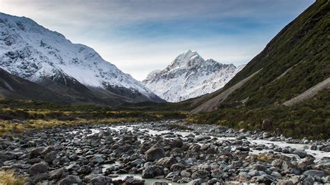 Clear Evening On The Hooker Valley Track New Zealand 4k Wallpaper
