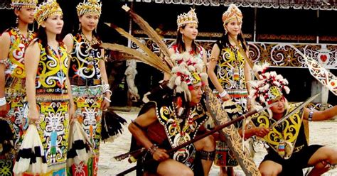Pakaian Adat Kalimantan Barat Galeri Nusantara