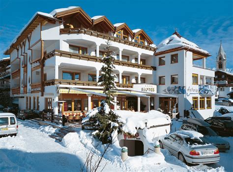 Diese hohe qualität spiegelt sich in unseren stilvollen und neuen ferienwohnungen, mitten. Hotels in Serfaus **** Hotel Astoria in Serfaus - Zimmer ...